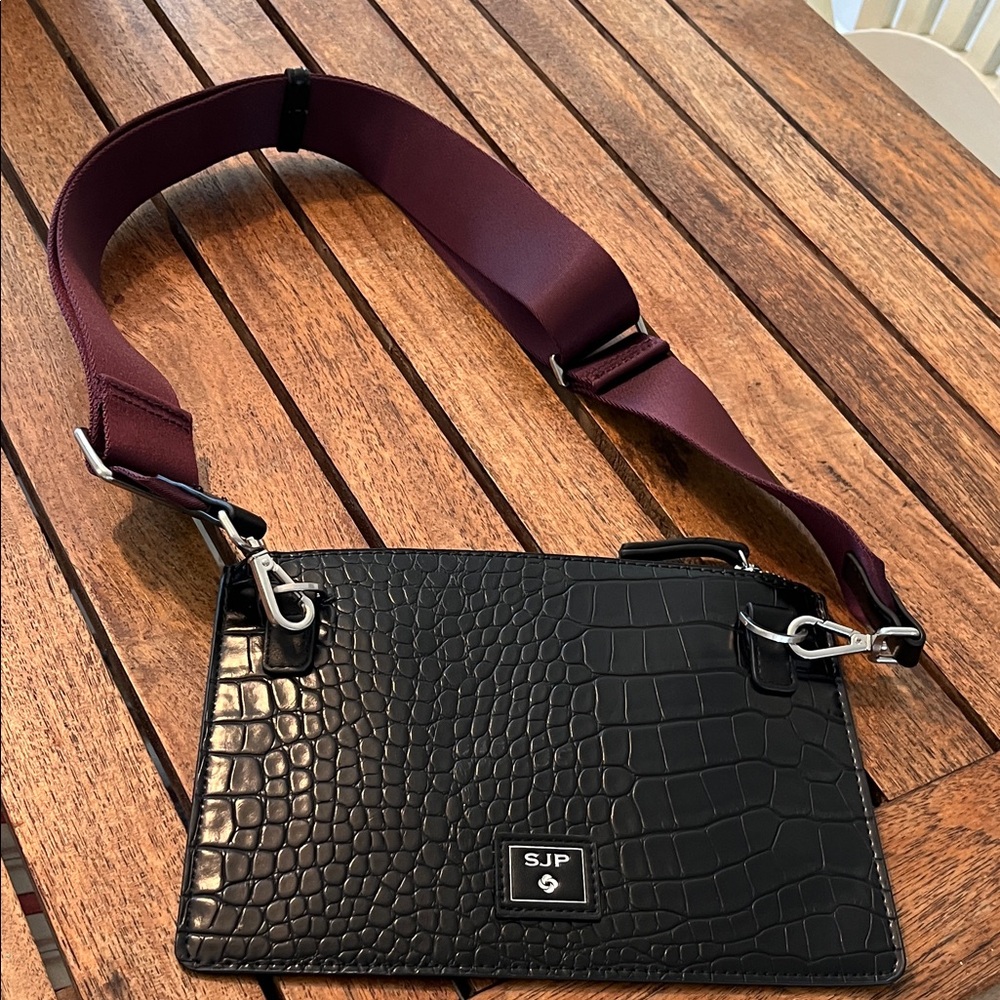 SJP Black Croc-Embossed Leather Crossbody with Burgundy Strap like new RFID